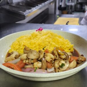 Arroz arrisotado con saltado de champiñones